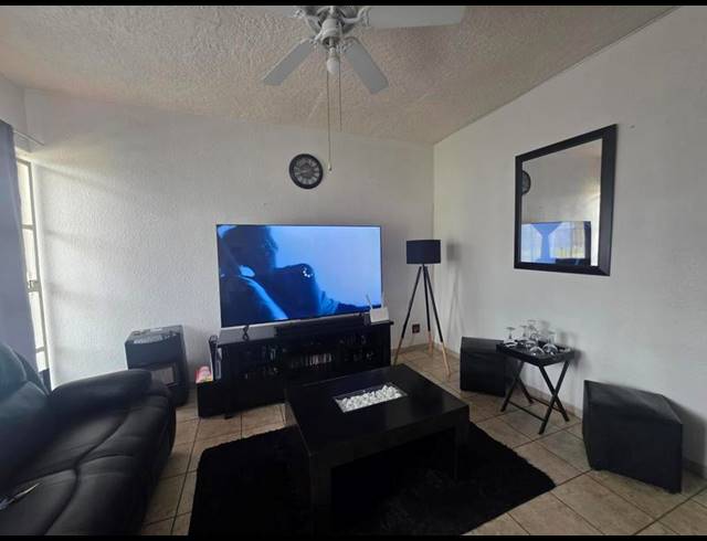 2 BEDROOM APARTMENT FOR SALE IN CRUYWAGEN PARK